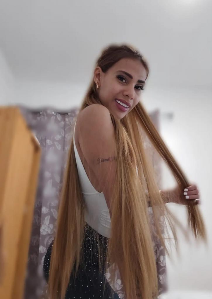 607543076: Chica busca chico en Cádiz