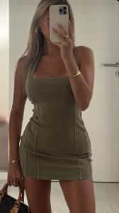 633048031: Chica busca chico en Alicante