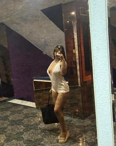 663352848: Chica busca chico en La Coruña