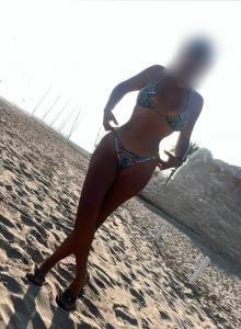 688394537: Chica busca chico en Madrid