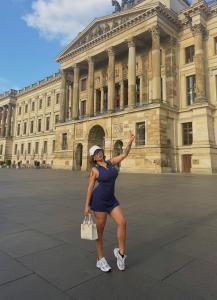 653168930: Chica busca chico en Alicante