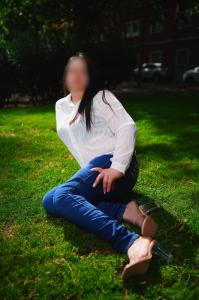 654039208: Chica busca chico en Madrid