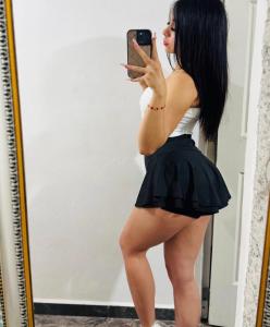 661589973: Chica busca chico en Sevilla