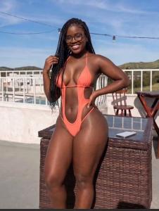 643858953: Chica busca chico en Badajoz