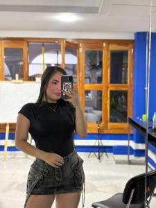 665208206: Chica busca chico en Tenerife