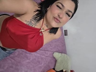 631410851: Chica busca chico en Sevilla