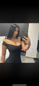 672090264: Chica busca chico en Barcelona