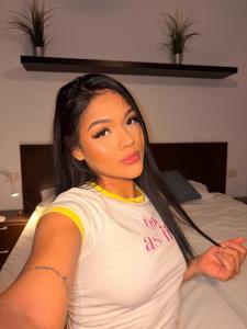 627596160: Chica busca chico en Madrid