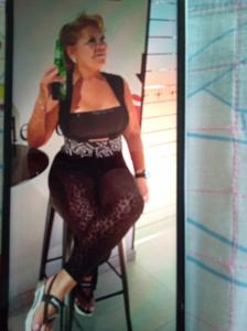 642828568: Chica busca chico en Ibiza