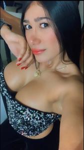 624351894: Chica busca chico en Sevilla