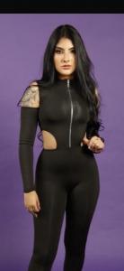 631961178: Chica busca chico en Tarragona