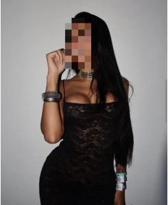 745002097: Chica busca chico en Mallorca