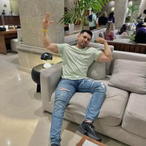 672591047: Chico busca chica en Madrid