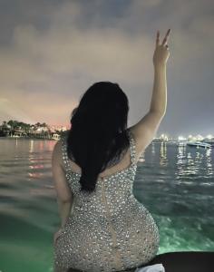 611341259: Chica busca chico en Granada