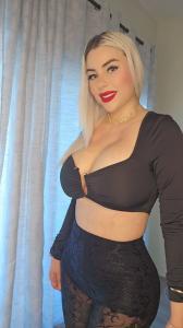 637065342: Chica busca chico en Madrid
