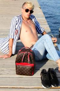 613586937: Chico busca chica en Córdoba
