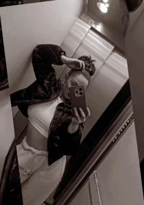 640605150: Chica busca chico en Sevilla