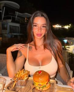 612219176: Chica busca chico en Alicante