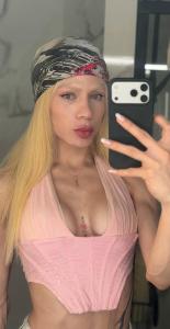 614993417: Travesti en Barcelona