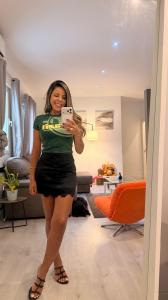 669956305: Chica busca chico en Madrid
