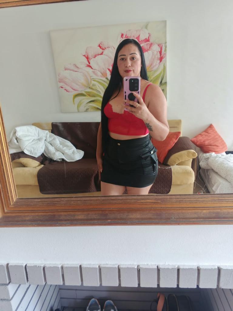 Chica busca chico en Cádiz: 
