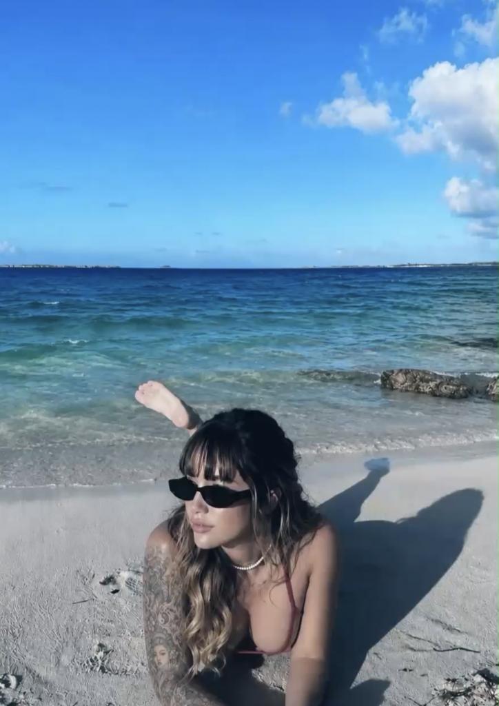 647647807: Chica busca chico en Ibiza