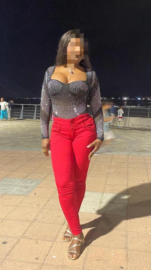 611020583: Chica busca chico en Asturias