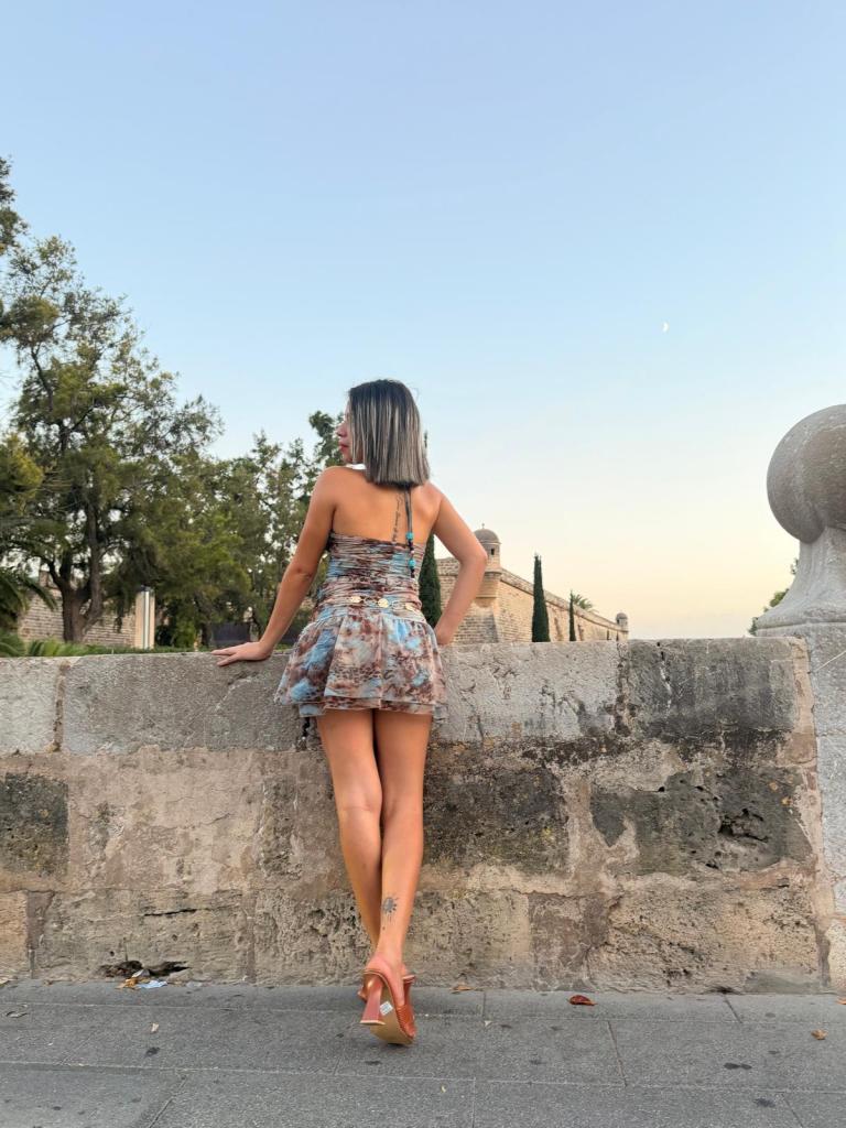 697973785: Chica busca chico en Mallorca