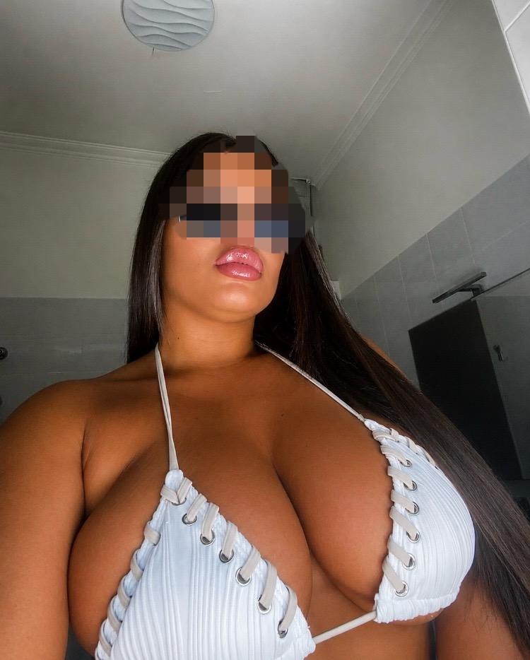 Chica busca chico en Cádiz: Chica busca chico