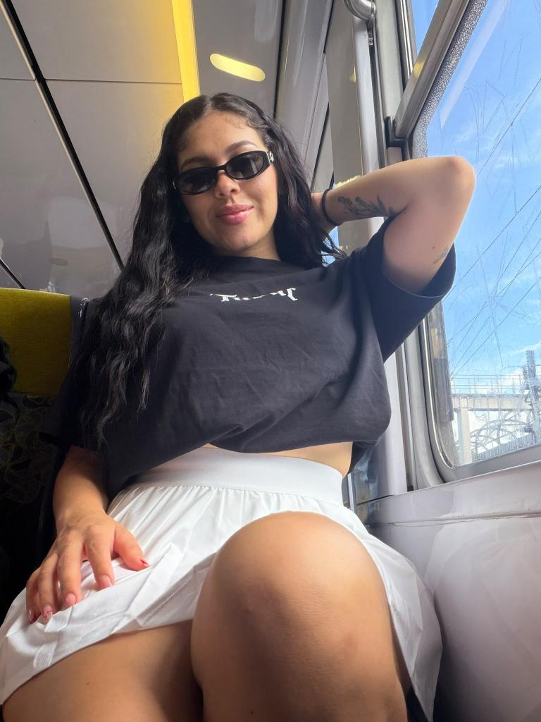 Chica busca chico en Menorca: 