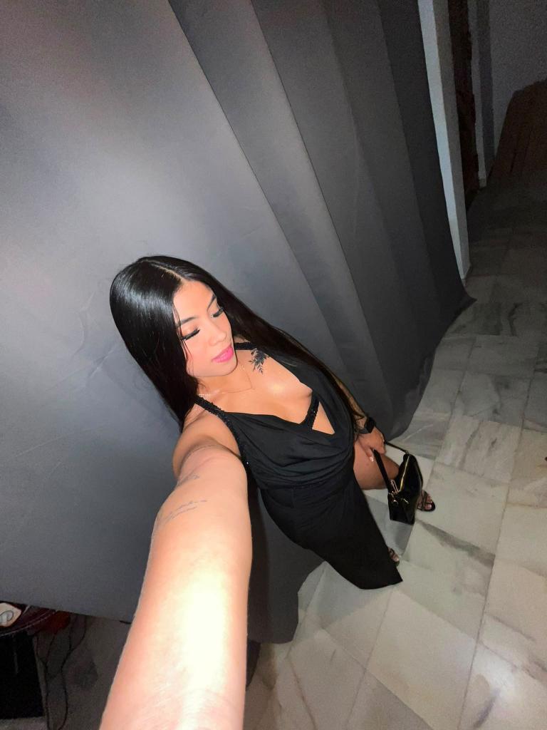 Chica busca chico en Cádiz: 