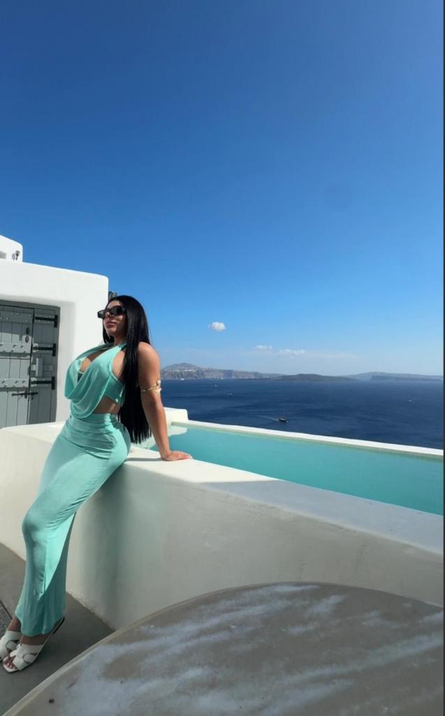 663363402: Chica busca chico en Barcelona