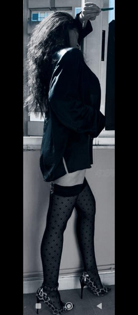 610199374: Chica busca chico en Pontevedra