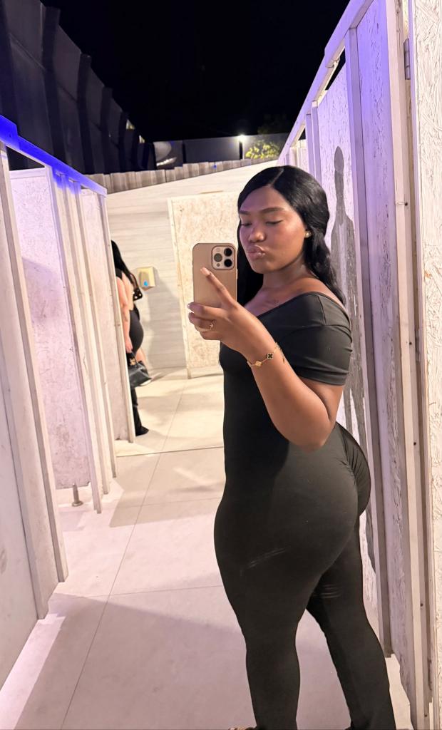 624384102: Chica busca chico en Alicante