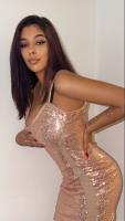 670414539: Chica busca chico en Barcelona