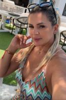 663086139: Chica busca chico en Pontevedra