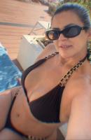 663086139: Chica busca chico en Pontevedra