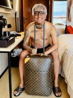 608259318: Chico busca chica en Barcelona