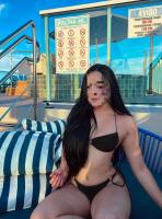 743049207: Chica busca chico en La Coruña