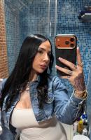 674990215: Chica busca chico en Barcelona