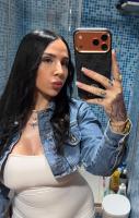 674990215: Chica busca chico en Barcelona