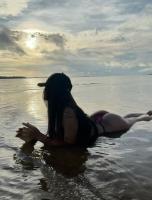 613369448: Chica busca chico en Barcelona