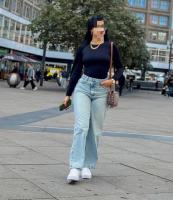 612272102: Chica busca chico en Alicante