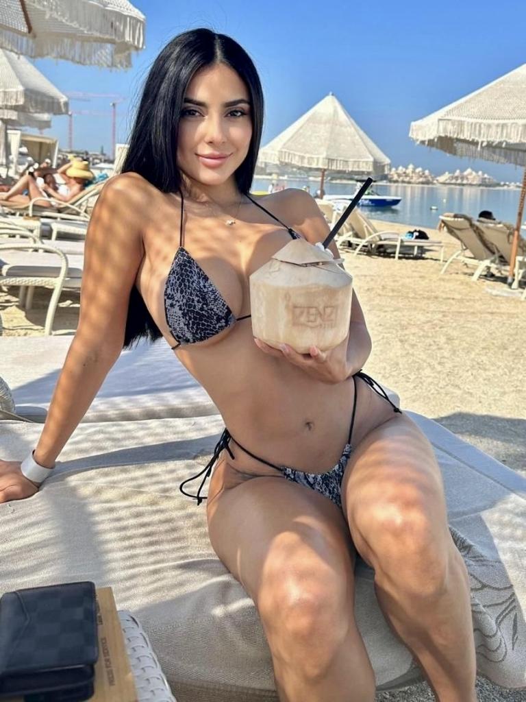 Chica busca chico en Barcelona: 