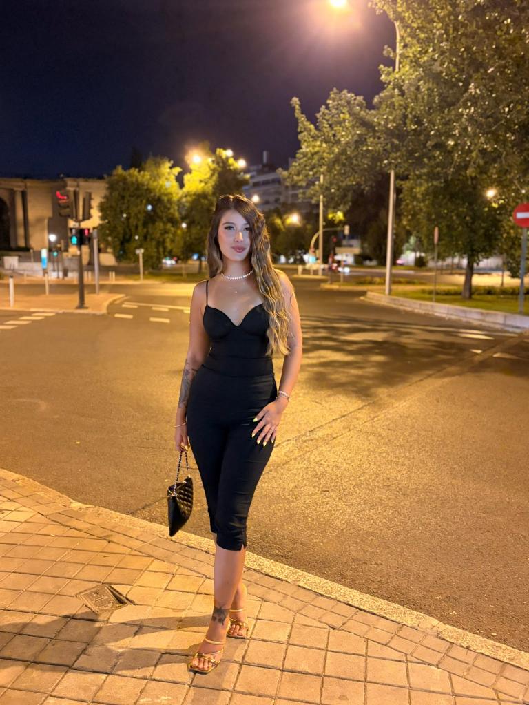 Chica busca chico en Cádiz: 