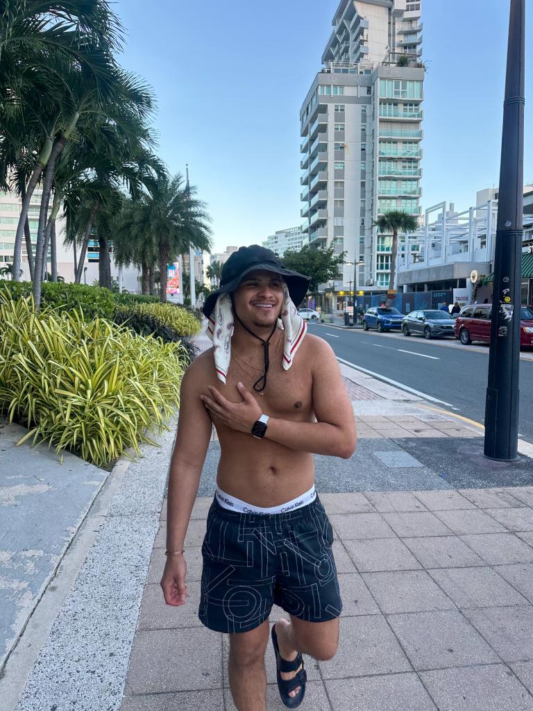 613258761: Chico busca chica en Orense