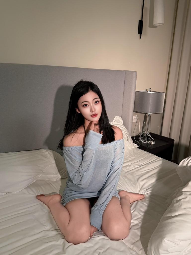 607021187: Chica busca chico en Valencia