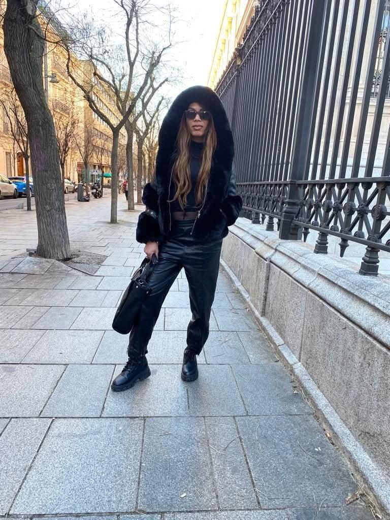 674837377: Transexual en Ciudad Real