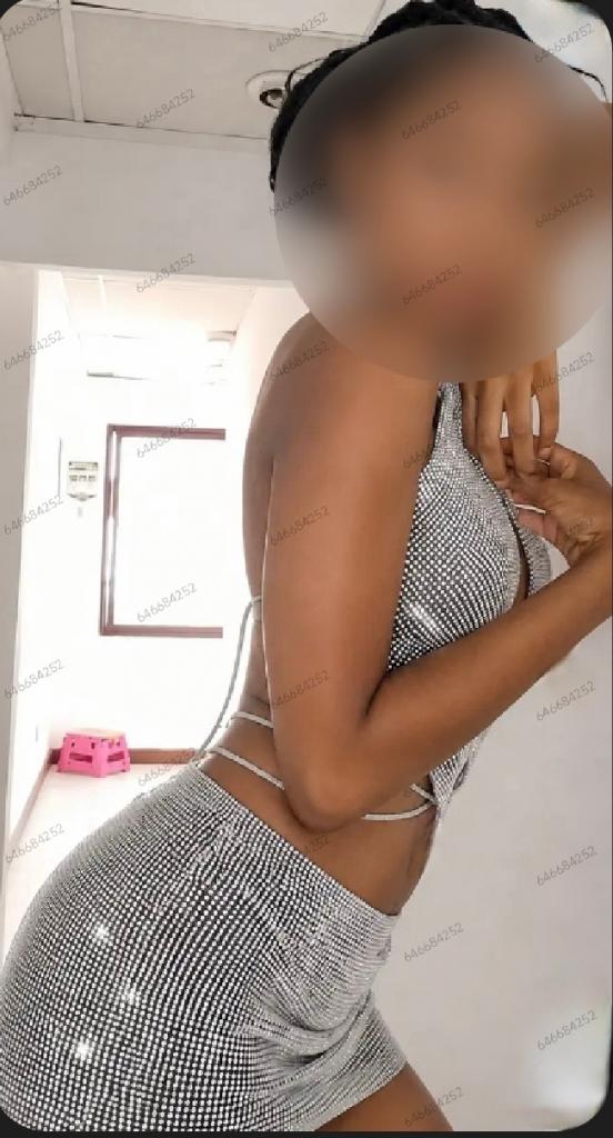 Chica busca chico en Asturias: 