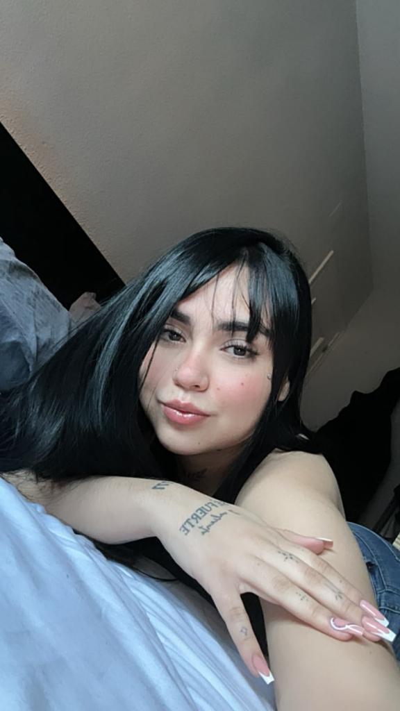 632740173: Chica busca chico en Málaga